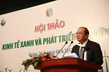 Developing green economy – essential for Vietnam  - ảnh 1